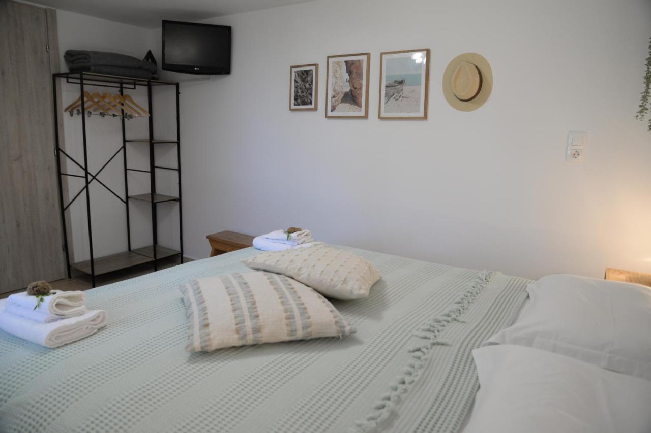 Myrtus Guest House Myrties ภายนอก รูปภาพ