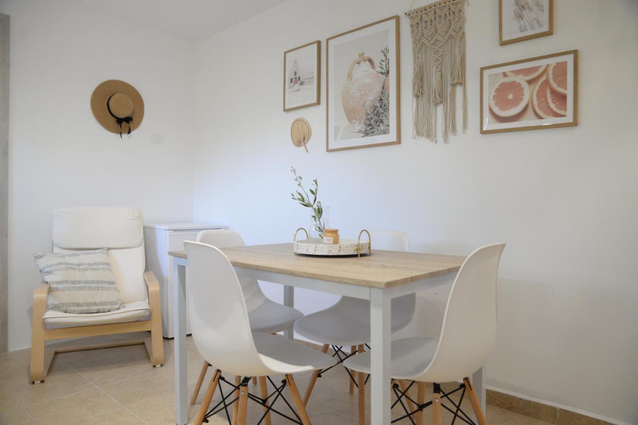 Myrtus Guest House Myrties ภายนอก รูปภาพ